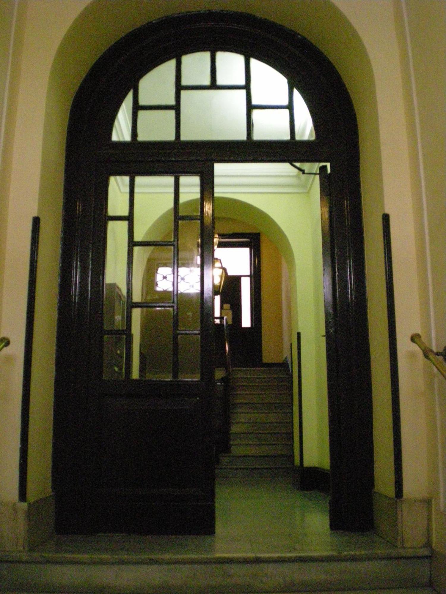 Les Artes, Rome